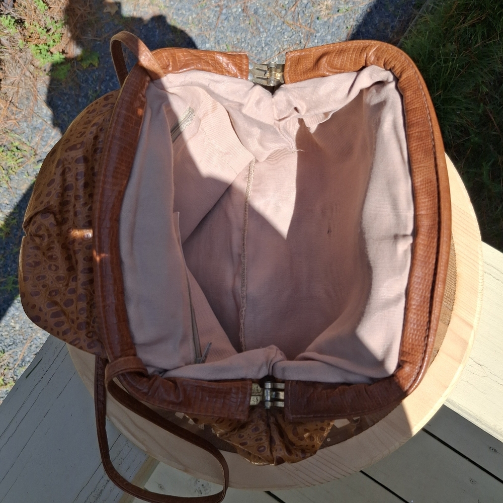 Vintage 1980's J&E Handbag Company NY Brown Leather Large Convertible Clutch - Picture 10 of 14